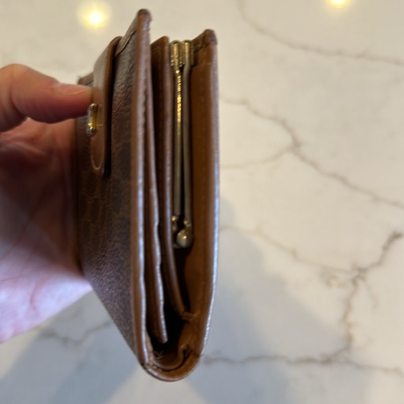 CELINE vintage Paris Kisslock compact wallet EUC - Picture 5 of 7